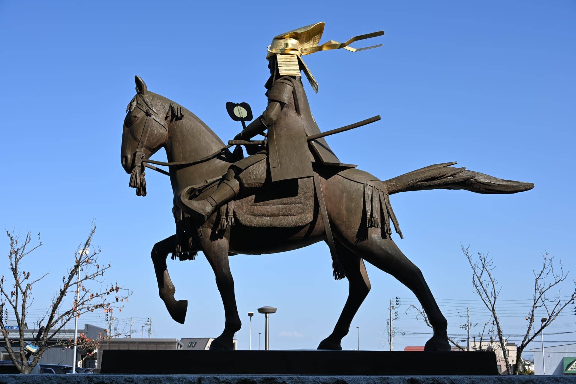 上杉謙信とはどんなやつだ？以前武田信玄に聞いた事。